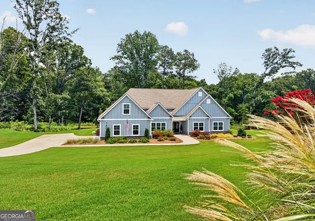 Photo 3 of Sale Pending at 140 Linton Ests Ave, Newnan, GA 30263 | MLS# 10837970 | Listing updated on 2026-09-09