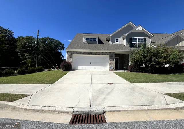 Photo 3 of Townhouse for sale at 2855 Long Shadow Ct, Snellville, GA 30078 | MLS# 10846053 | Listing updated on 2026-09-29