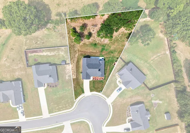 Photo 2 of Single family home for sale at 103 Advent Dr, Winder, GA 30680 | MLS# 10850387 | Listing updated on 2026-10-05