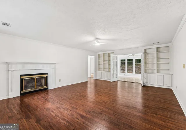 Photo 3 of Single family home for sale at 750 Dunleith Ct, Stone Mountain, GA 30083 | MLS# 10842207 | Listing updated on 2026-09-09