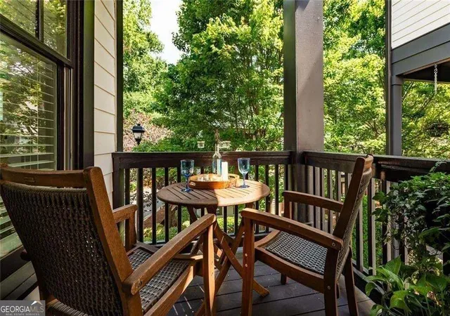Photo 4 of Single family home for sale at 1014 Braeburn Ln, Decatur, GA 30030 | MLS# 10842631 | Listing updated on 2026-09-23