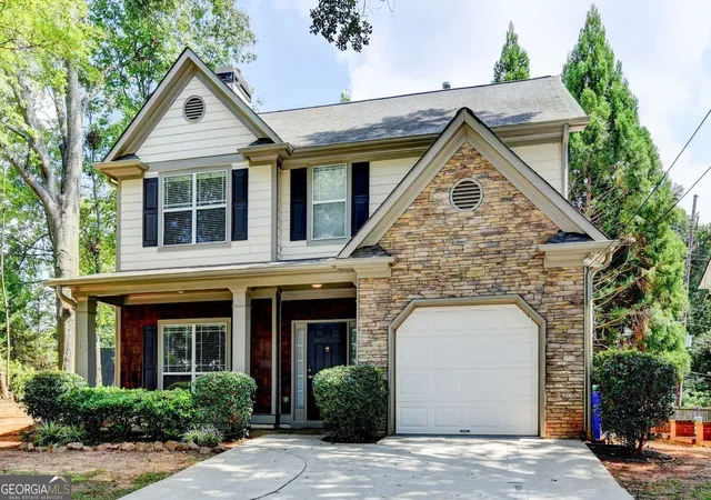 Photo 3 of Single family home for sale at 1131 3rd Street, Stone Mountain, GA 30083 | MLS# 10839122 | Listing updated on 2026-09-17