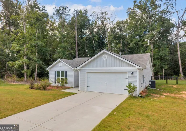 Photo 3 of Single family home for sale at 222 Rollingwood Dr, Hull, GA 30646 | MLS# 10844283 | Listing updated on 2026-09-29