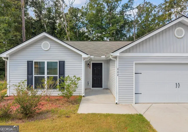 Photo 3 of Single family home for sale at 222 Rollingwood Dr, Hull, GA 30646 | MLS# 10844283 | Listing updated on 2026-10-28
