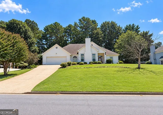 Photo 1 of Single family home for sale at 1090 Swan Ml Ct, Suwanee, GA 30024 | MLS# 10842649 | Listing updated on 2026-10-08