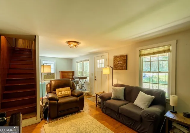 Photo 3 of Sale Pending at 2045 Ila Rd, Commerce, GA 30530 | MLS# 10843147 | Listing updated on 2026-09-30