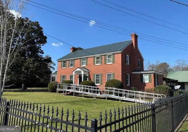Photo 2 of Single family home for sale at 39 E Calhoun St, Wadley, GA 30477 | MLS# 10846936 | Listing updated on 2026-09-30