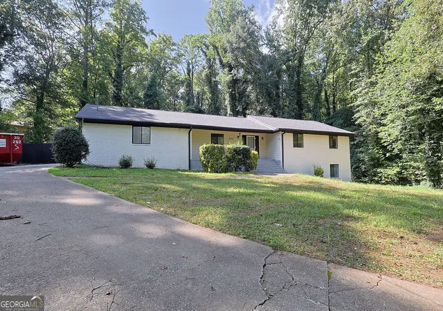Photo 2 of Single family home for sale at 949 Marion Ct, Lithia Springs, GA 30122 | MLS# 10837530 | Listing updated on 2026-09-15