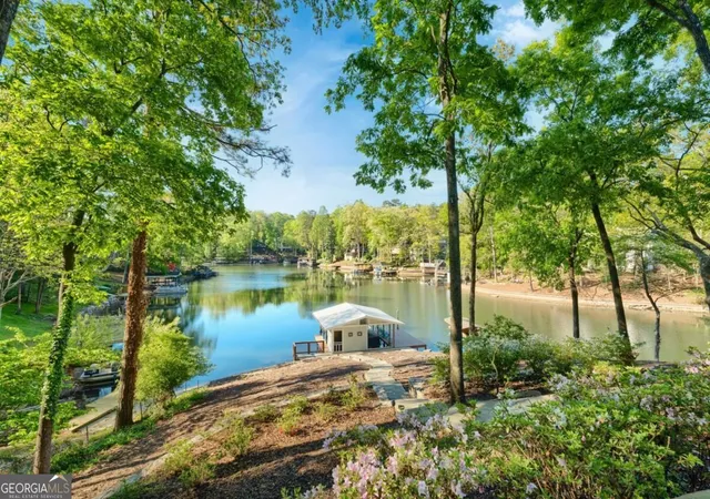 Photo 4 of Single family home for sale at 594 Hilltop Ln, Berkeley Lake, GA 30096 | MLS# 10849090 | Listing updated on 2026-10-08