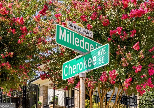 Photo 2 of Sale Pending at 585 Cherokee Ave Se, Atlanta, GA 30312 | MLS# 10838668 | Listing updated on 2026-09-19
