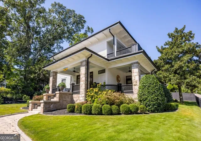 Photo 3 of Sale Pending at 585 Cherokee Ave SE, Atlanta, GA 30312 | MLS# 10838668 | Listing updated on 2026-09-19