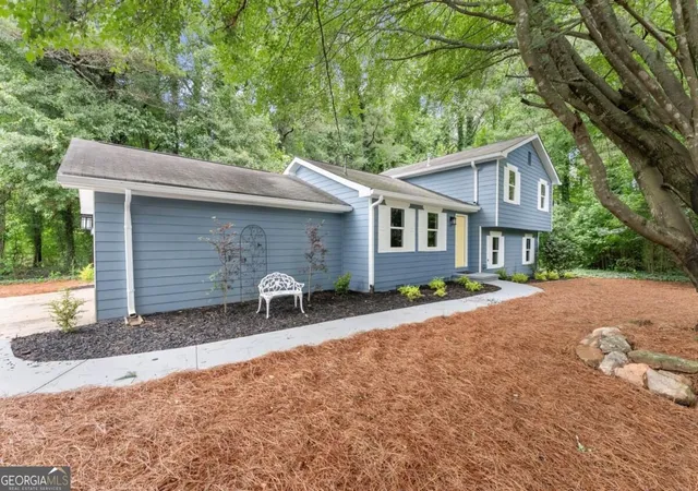 Photo 3 of Single family home for sale at 381 Plantation Blvd, Lawrenceville, GA 30046 | MLS# 10841330 | Listing updated on 2026-09-27