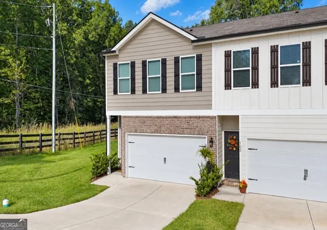 Photo 1 of Condo for sale at 100 Brexley Dr, Calhoun, GA 30701 | MLS# 10879639 | Listing updated on 2026-10-27