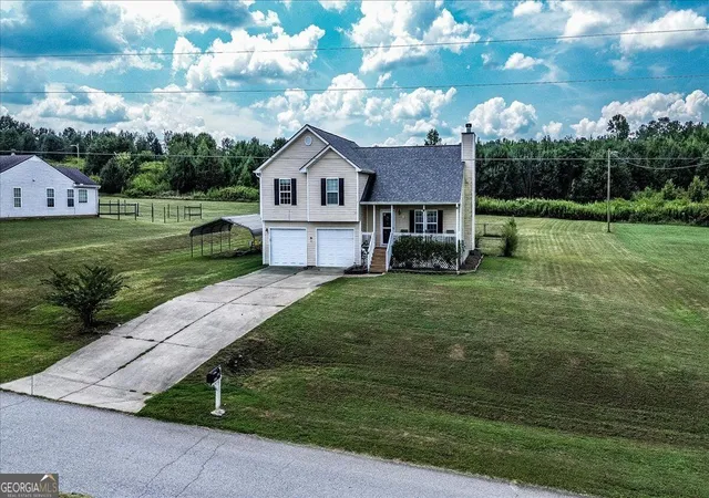 Photo 1 of Single family home for sale at 137 Stonebrooke Dr, Colbert, GA 30628 | MLS# 10842461 | Listing updated on 2026-10-07