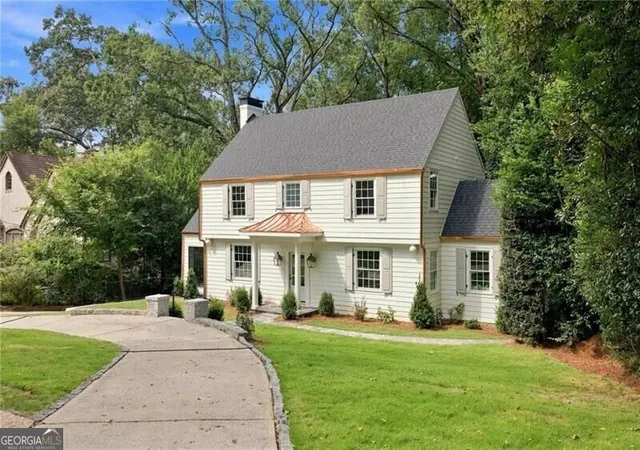 Photo 2 of Single family home for sale at 2492 Alton Rd NW, Atlanta, GA 30305 | MLS# 10839363 | Listing updated on 2026-09-09