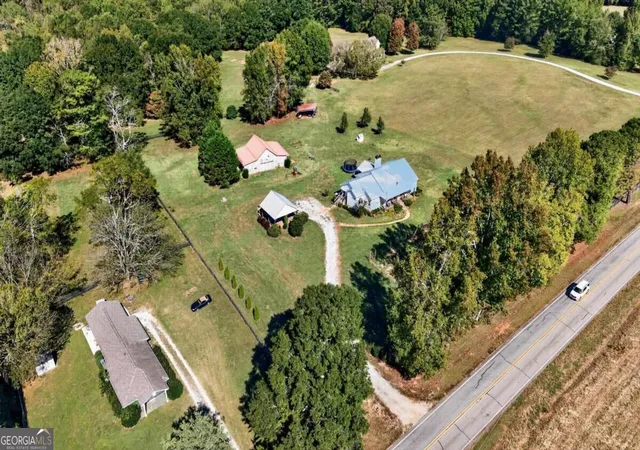 Photo 2 of Single family home for sale at 2431 Brownwood Rd, Madison, GA 30650 | MLS# 10878687 | Listing updated on 2026-10-24