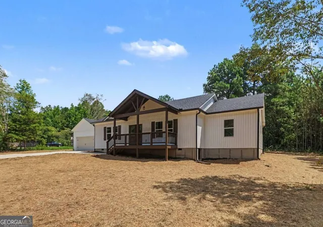 Photo 3 of Single family home for sale at 2101 Bremen Mount Zion Rd, Waco, GA 30182 | MLS# 10842831 | Listing updated on 2026-09-10