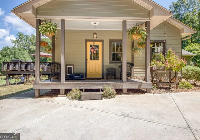 Photo 3 of Single family home for sale at 792 Fincher Rd, Moreland, GA 30259 | MLS# 10838258 | Listing updated on 2026-09-16