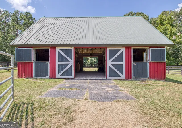 Photo 4 of Single family home for sale at 792 Fincher Rd, Moreland, GA 30259 | MLS# 10838258 | Listing updated on 2026-09-16