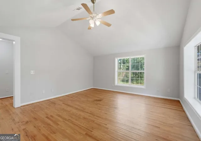 Photo 4 of Single family home for sale at 140 N Alexander St, Buford, GA 30518 | MLS# 10838327 | Listing updated on 2026-09-16
