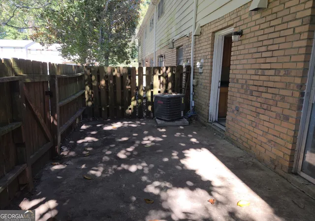 Photo 4 of Townhouse for sale at 4701 Flat Shls Rd #50E, Union City, GA 30291 | MLS# 10879574 | Listing updated on 2026-10-27