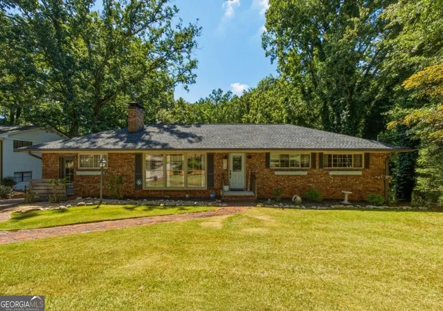 Photo 1 of Single family home for sale at 613 Holly Dr Nw, Gainesville, GA 30501 | MLS# 10845978 | Listing updated on 2026-09-28