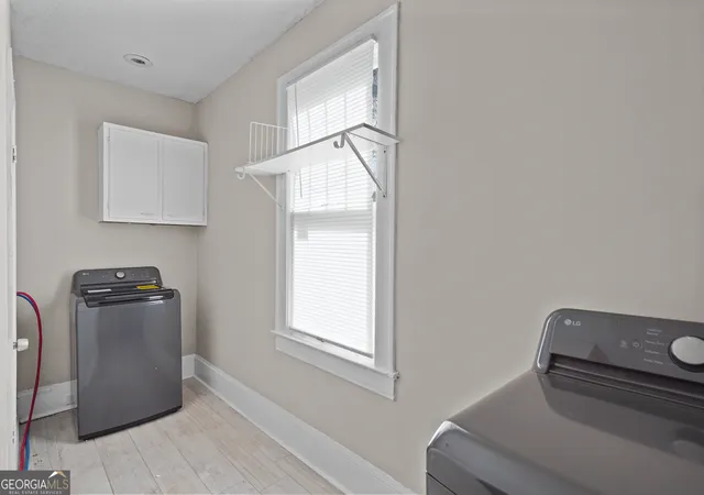 Listing Photo 4 - Condo for sale in building located at 1789 Taylor Ave, Atlanta, GA 30344