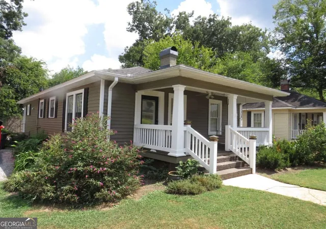 Photo 2 of Single family home for sale at 130 Marshall St, Cedartown, GA 30125 | MLS# 10841393 | Listing updated on 2026-10-07