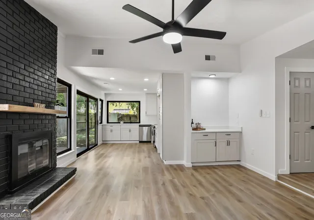 Photo 1 of Single family home for sale at 3 Marseilles Ct, Savannah, GA 31419 | MLS# 10880382 | Listing updated on 2026-10-28