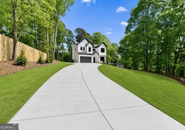 Photo 3 of Single family home for sale at 5019 Nichols Dr, Flowery Branch, GA 30542 | MLS# 10837813 | Listing updated on 2026-09-15