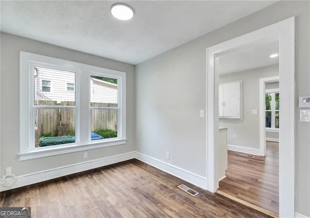 Photo 4 of Single family home for sale at 1238 Trenton St SE, Atlanta, GA 30316 | MLS# 10873191 | Listing updated on 2026-10-24