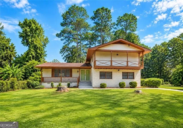 Single family home for sale at 3076 Briarleaf Dr, Decatur, GA 30034 | MLS# 10842136