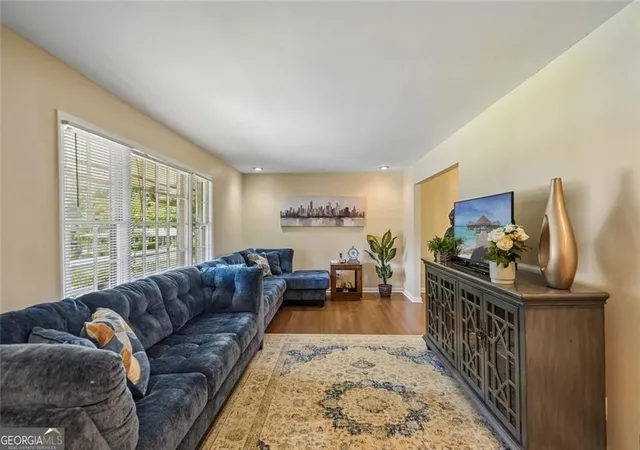 Photo 3 of Single family home for sale at 3076 Briarleaf Dr, Decatur, GA 30034 | MLS# 10842136 | Listing updated on 2026-09-15