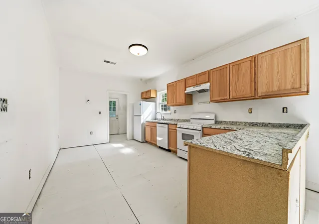 Photo 4 of Single family home for sale at 4451 Ben Hl Rd, Lithia Springs, GA 30122 | MLS# 10842072 | Listing updated on 2026-09-14