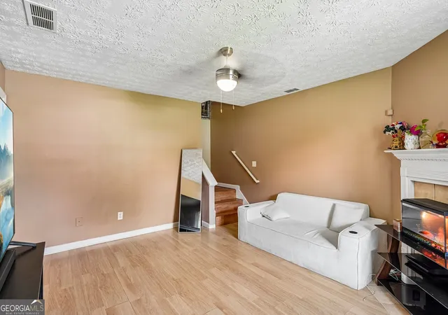 Photo 2 of Single family home for sale at 541 Melrose Dr, Forest Park, GA 30297 | MLS# 10852092 | Listing updated on 2026-10-08