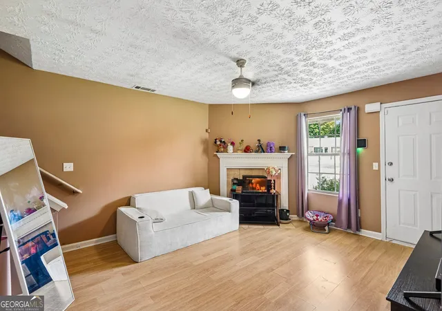 Photo 3 of Single family home for sale at 541 Melrose Dr, Forest Park, GA 30297 | MLS# 10852092 | Listing updated on 2026-10-08