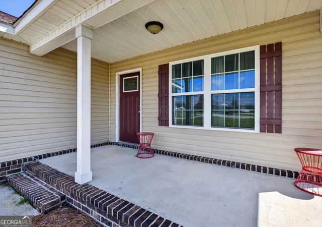 Photo 2 of Single family home for sale at 206 E Leyland Ct, Statesboro, GA 30458 | MLS# 10844481 | Listing updated on 2026-09-11