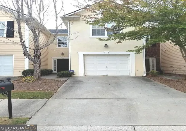 Townhouse for sale at 7089 Biltmore Tr, Lithonia, GA 30038 | MLS# 10847101