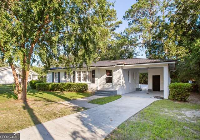 Photo 2 of Single family home for sale at 314 Mcgregor St, Blackshear, GA 31516 | MLS# 10851565 | Listing updated on 2026-10-07