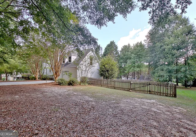 Photo 3 of Single family home for sale at 150 Mackenzie Ln, Fayetteville, GA 30214 | MLS# 10838814 | Listing updated on 2026-09-13