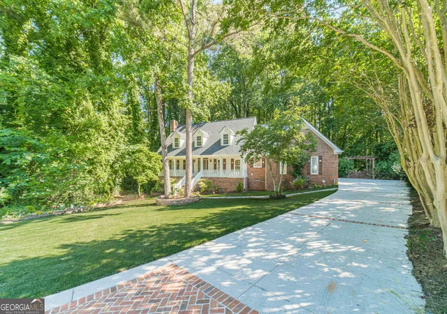 Photo 4 of Single family home for sale at 765 Winston Dr, Lawrenceville, GA 30044 | MLS# 10836974 | Listing updated on 2026-09-15