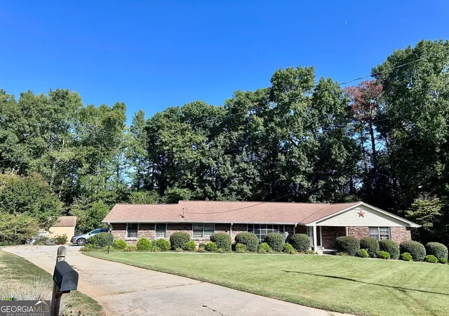 Photo 1 of Single family home for sale at 2653 Amberly Way, Snellville, GA 30078 | MLS# 10847032 | Listing updated on 2026-10-06