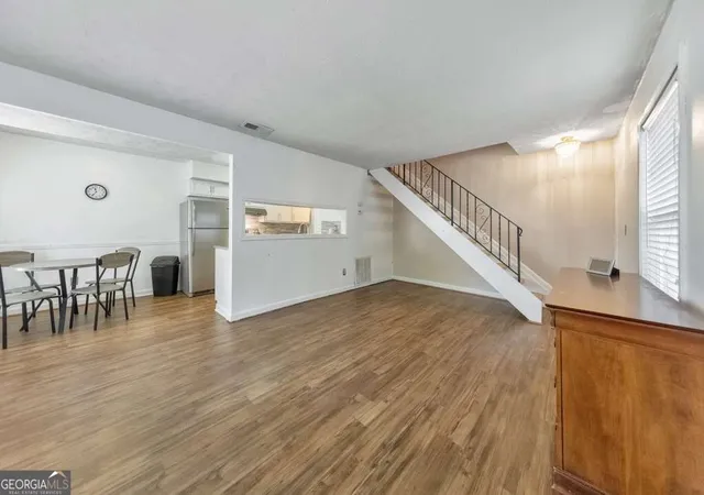 Photo 3 of Condo for sale at 1313 Surrey Ln Sw, Marietta, GA 30008 | MLS# 10837417 | Listing updated on 2026-09-15