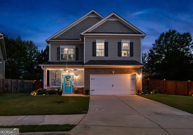Photo 3 of Single family home for sale at 149 Thomaston St, Newnan, GA 30263 | MLS# 10834195 | Listing updated on 2026-10-09
