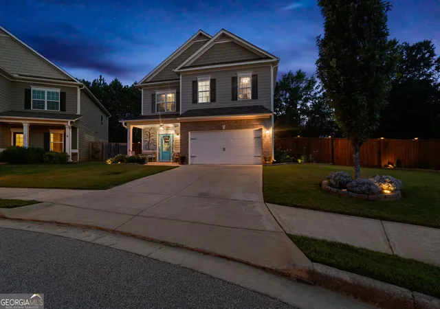 Photo 3 of Single family home for sale at 149 Thomaston St, Newnan, GA 30263 | MLS# 10834195 | Listing updated on 2026-10-09