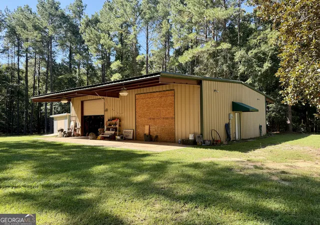 Photo 3 of Sale Pending at 239 Coleman Landing Rd, Hawkinsville, GA 31036 | MLS# 10841582 | Listing updated on 2026-09-14