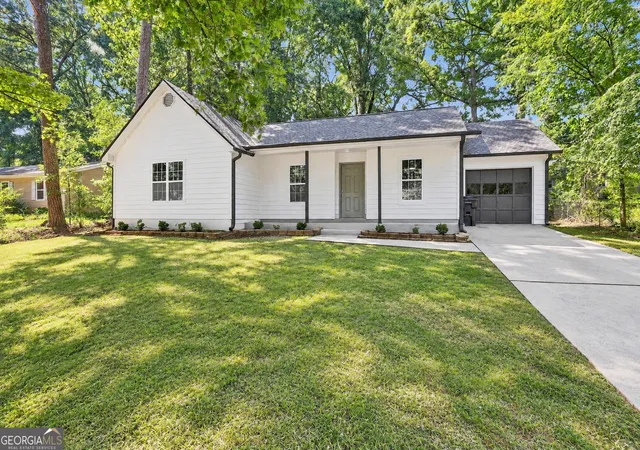 Photo 3 of Sale Pending at 116 Richard Way, Stockbridge, GA 30281 | MLS# 10849065 | Listing updated on 2026-10-03