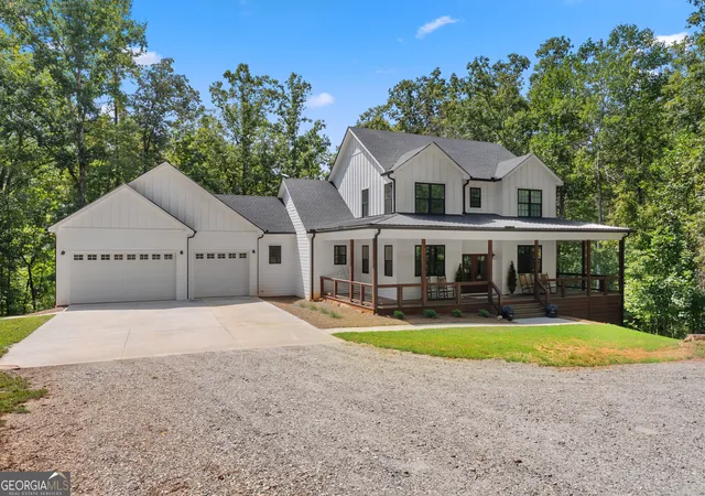 Photo 1 of Single family home for sale at 1366 Deer Woods Trl, Cleveland, GA 30528 | MLS# 10844950 | Listing updated on 2026-10-06