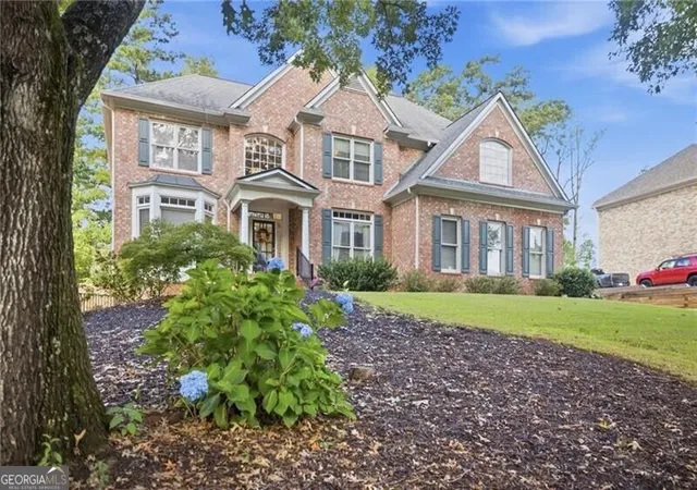 Photo 2 of Single family home for sale at 5930 Westcroft Ln, Cumming, GA 30040 | MLS# 10851538 | Listing updated on 2026-10-26