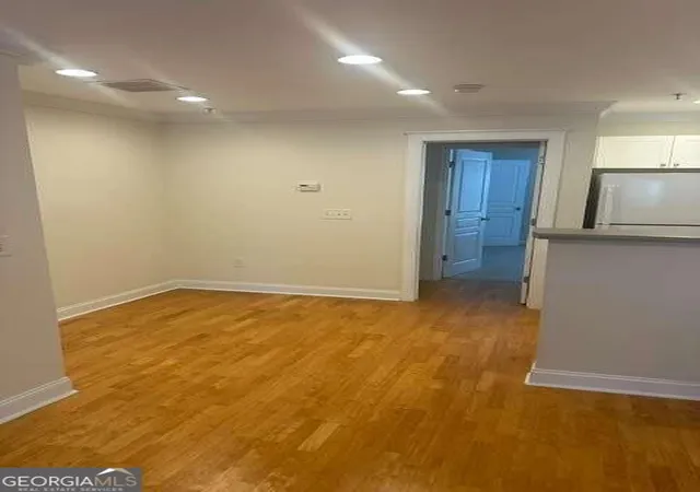 Photo 3 of Condo for sale at 1035 Barnett Shls Rd #924, Athens, GA 30605 | MLS# 10852836 | Listing updated on 2026-10-08